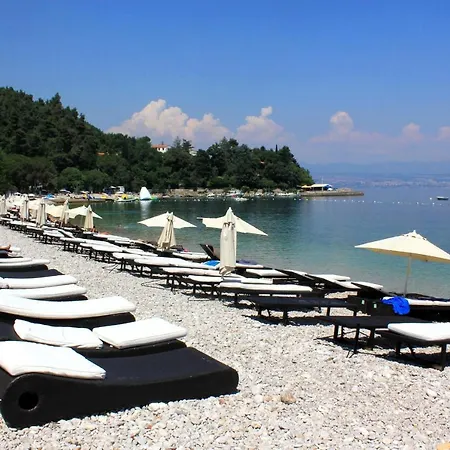 Double Medveja 2305a Gostinjska kuća 3*