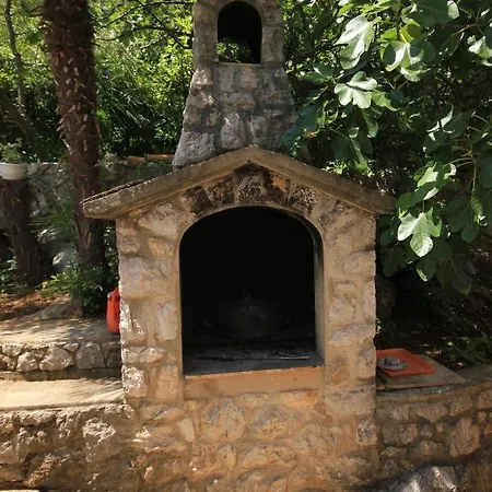 Double Medveja 2305a Gostinjska kuća