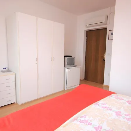 Double Medveja 2305a 3* Lovran